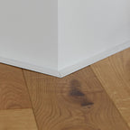 Aluminium Sockelleiste • Langlebig & feuchtigkeitsresistent • Flachform • Lackiertes Weiß